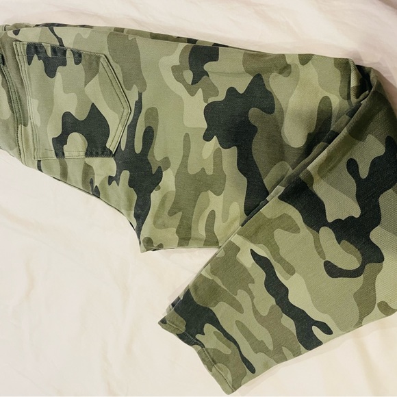 Nili Lotan for Target Camo Pants Women's Ankle Stretch size 2  - Never worn - Picture 2 of 5